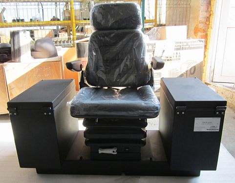 Кресло-пульт крановщика KP-GR-9 (собственное производство).  3